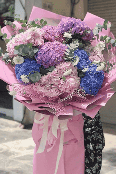 Ý Nghĩa Của Việc Tặng Hoa Ngày Phụ Nữ Việt Nam